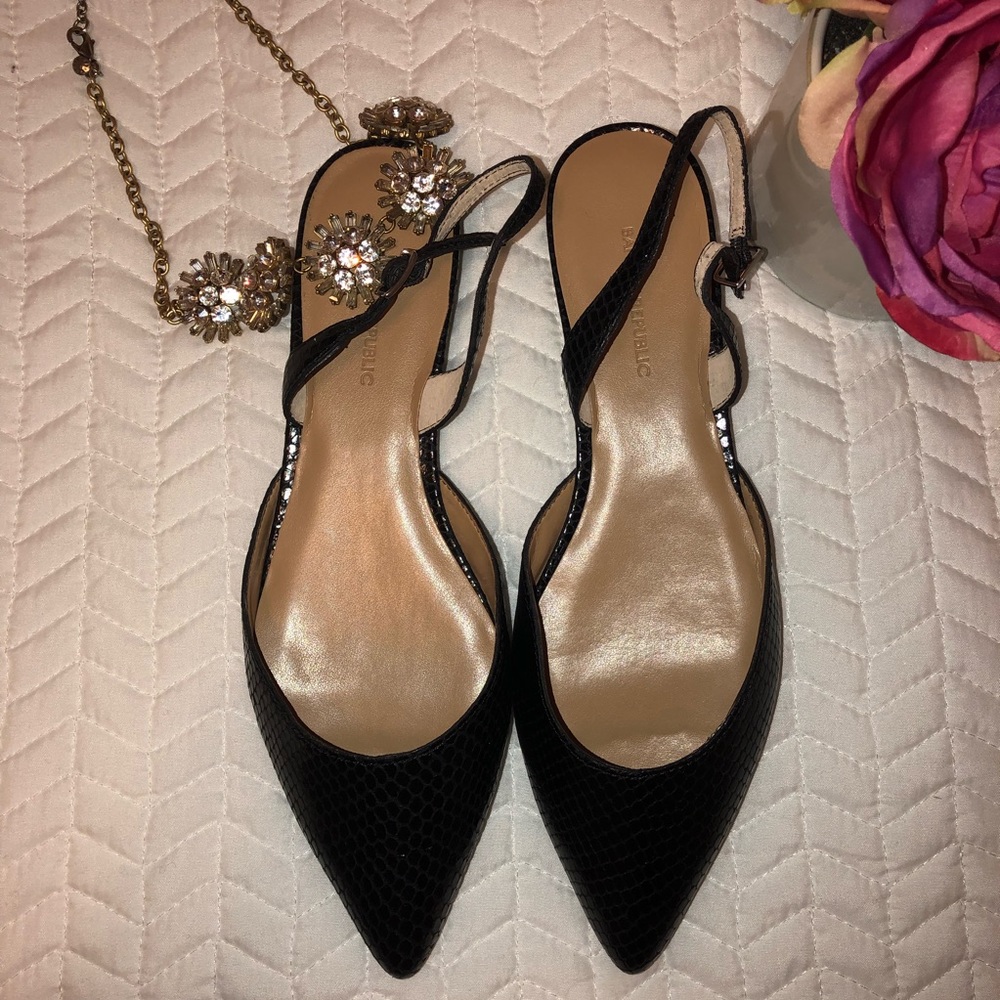 Banana Republic Black Flats